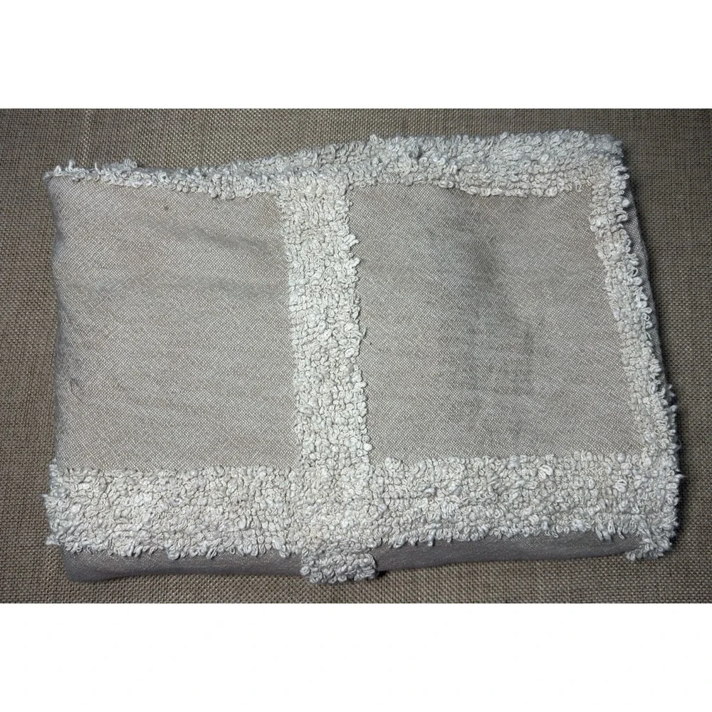 H&M Needle‎ Tufted Bedspread Textured Quilt Coverlet Beige
